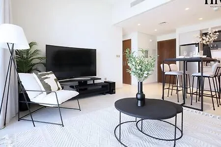 Apartment 1 Bed Apt In Vida Creek Beach Dubai